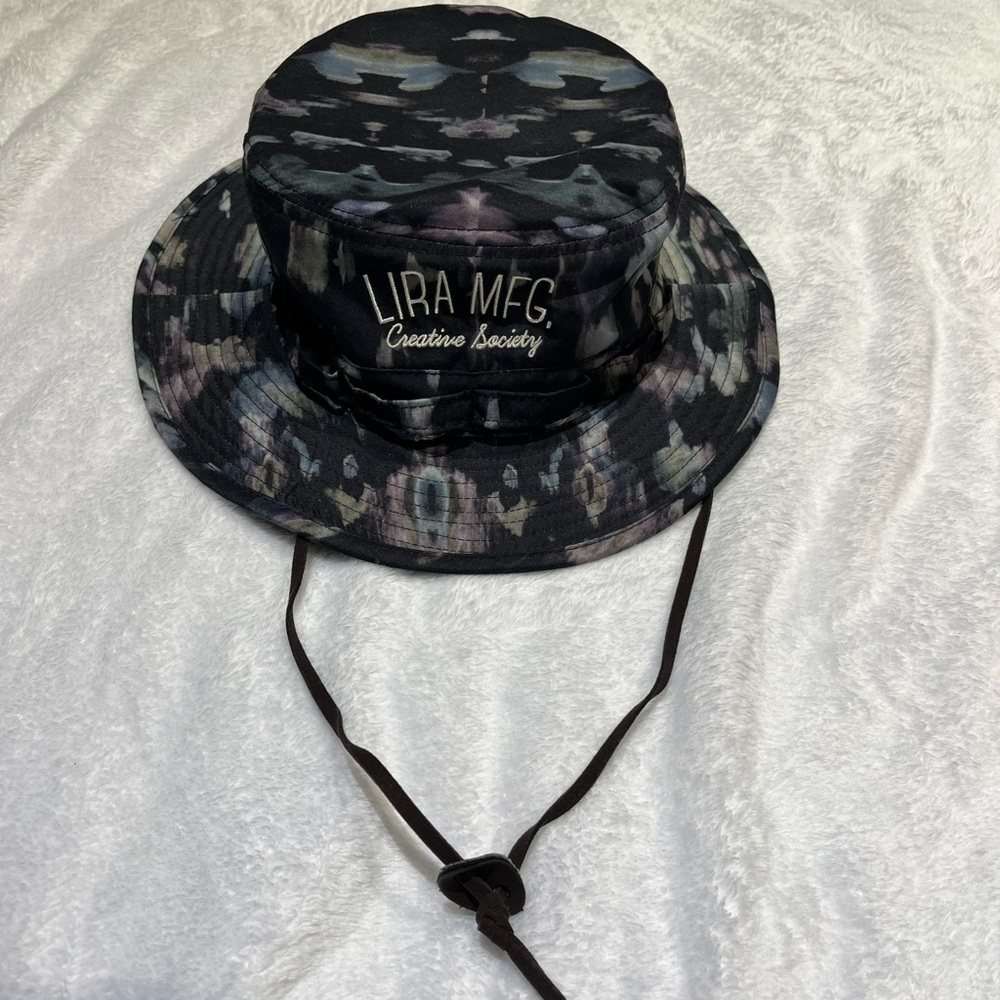 Lira bucket hat